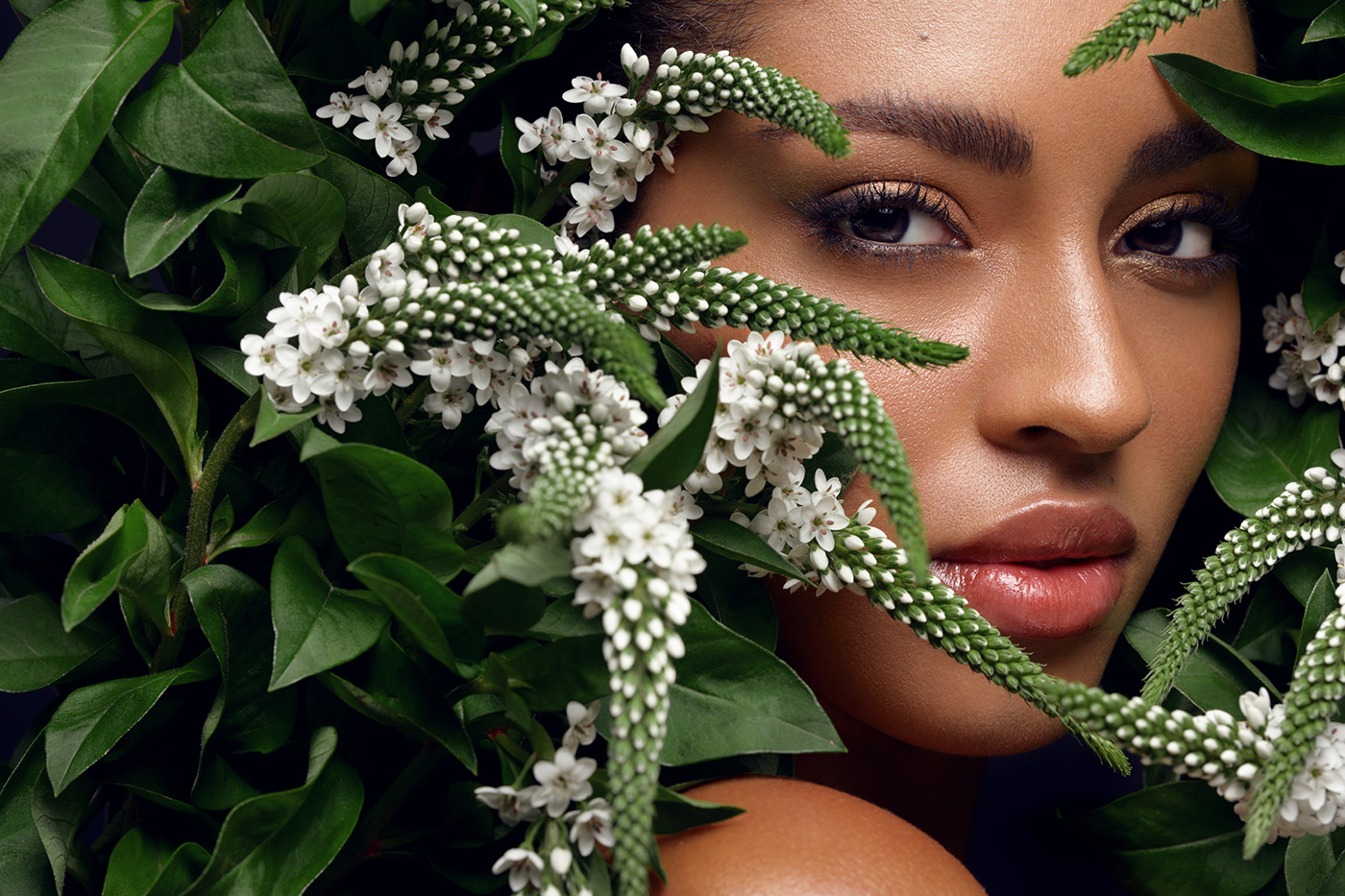 z7-ii-sample-studio-portrait-flowers