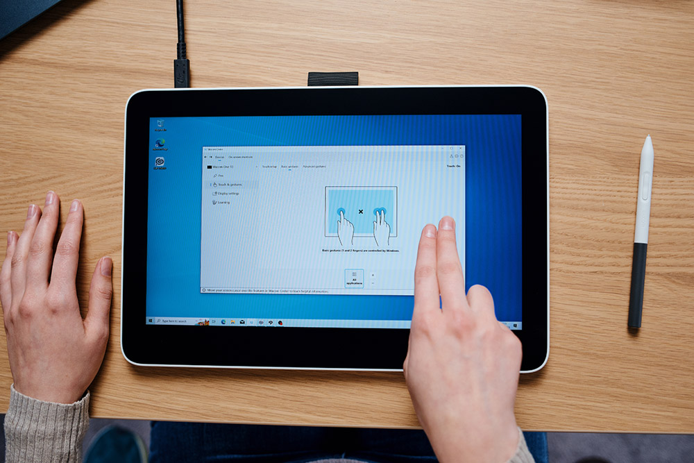 Wacom-One-13-touch-01 Wacom-One-13-touch-01