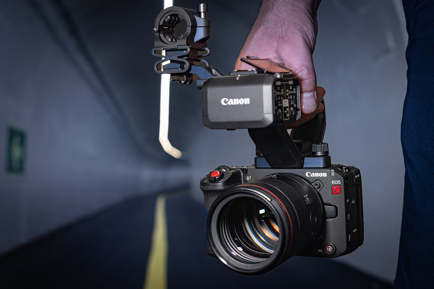 canon-eos-c50-cinema-camera-02 canon-eos-c50-cinema-camera-02