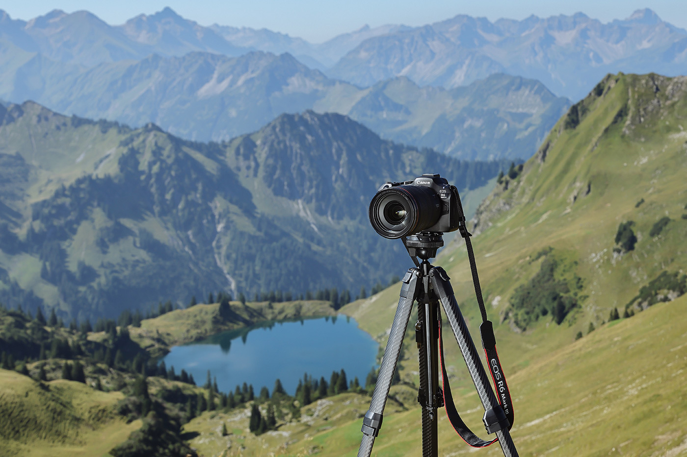 canon-r6-mark-iii-lifestyle-01 canon-r6-mark-iii-lifestyle-01