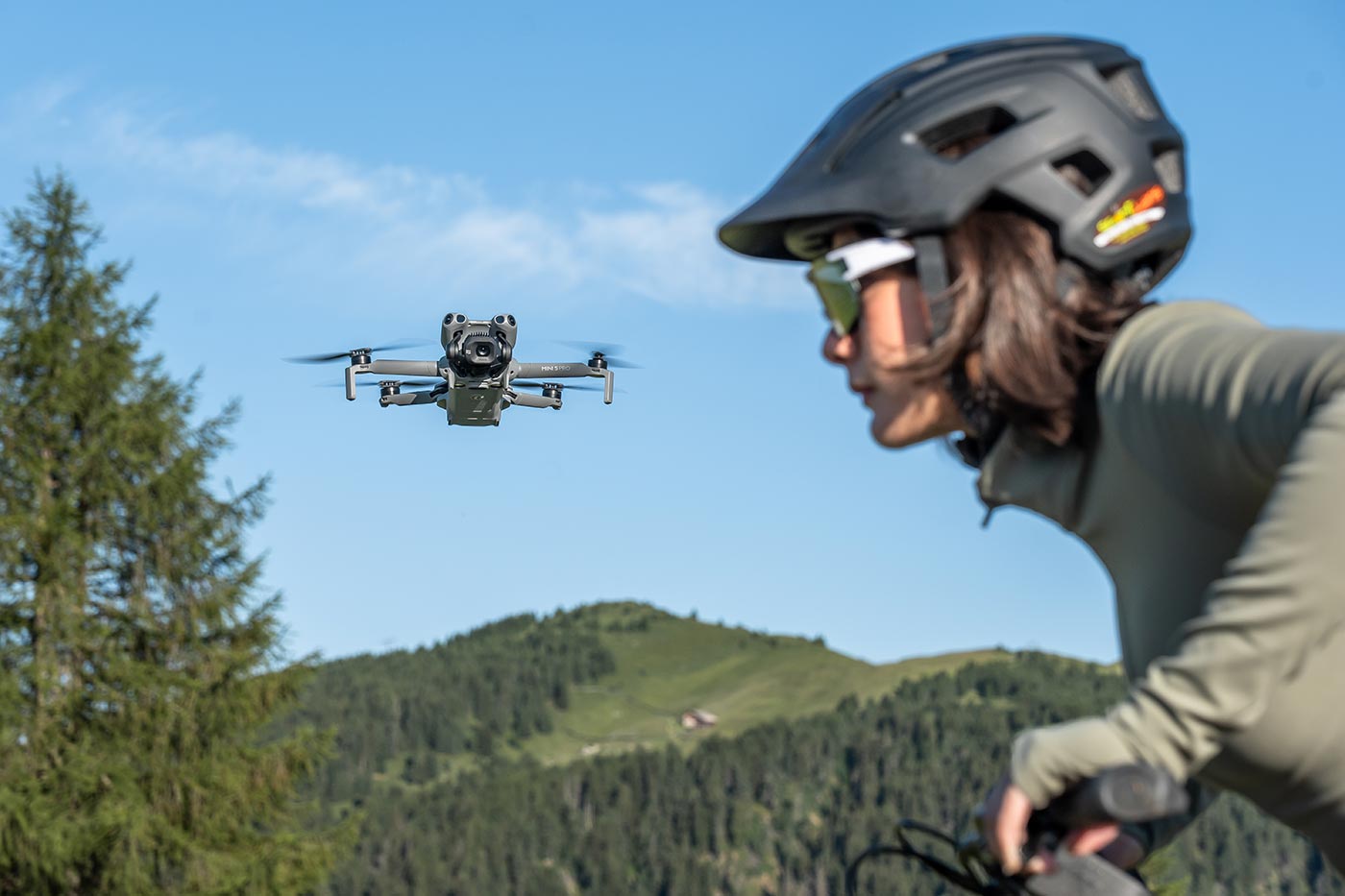 dji-mini-5-pro-lifestyle-07 dji-mini-5-pro-lifestyle-07