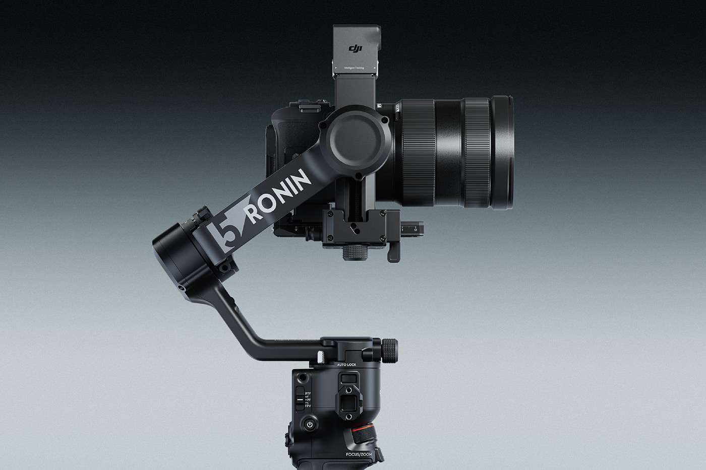 dji-rs5-gimbal-lifestyle-04