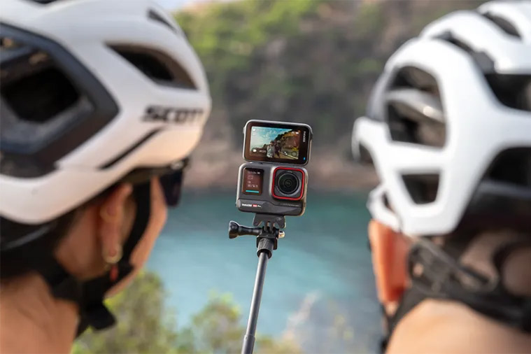 insta360-ace-pro-camera-vlogging-cyclist insta360-ace-pro-camera-vlogging-cyclist
