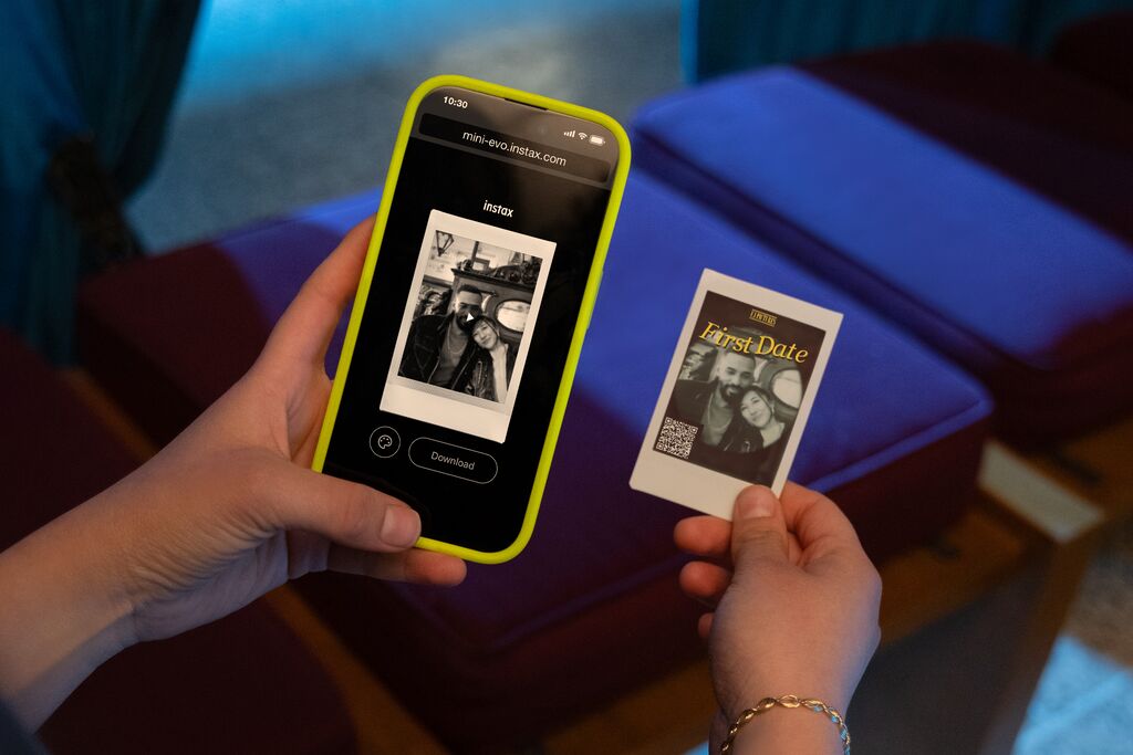 instax-mini-evo-cinema-stills-1