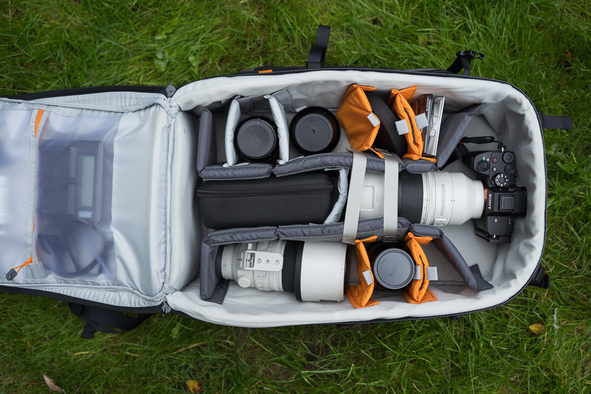 lowepro-pro-trekker-loaded-01 lowepro-pro-trekker-loaded-01