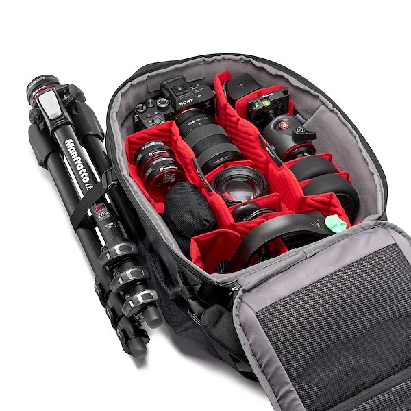 manfrotto-pro-light-backpack-medium-02 manfrotto-pro-light-backpack-medium-02