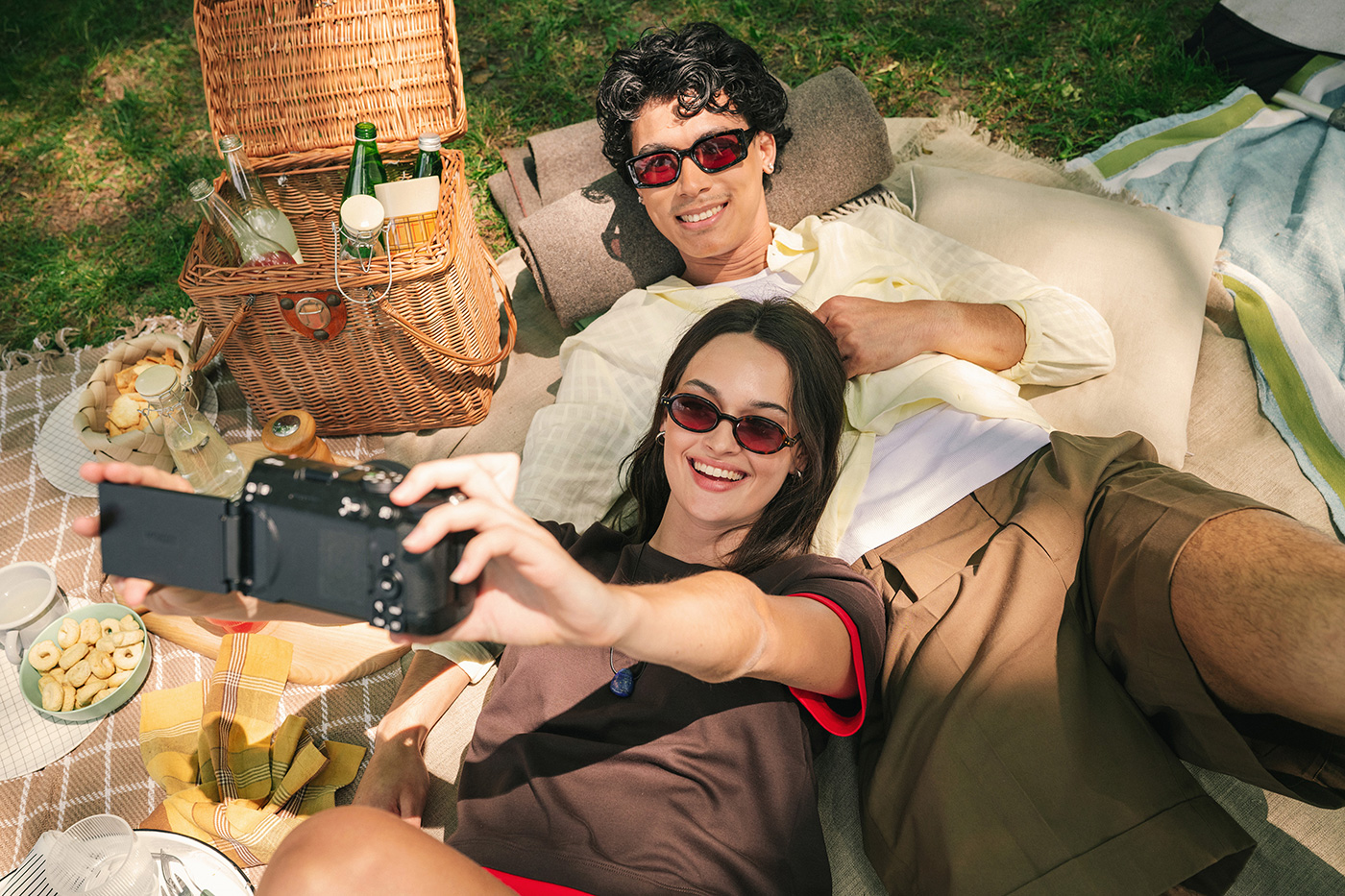nikon-z5ii-c-lifestyle-01 nikon-z5ii-c-lifestyle-01