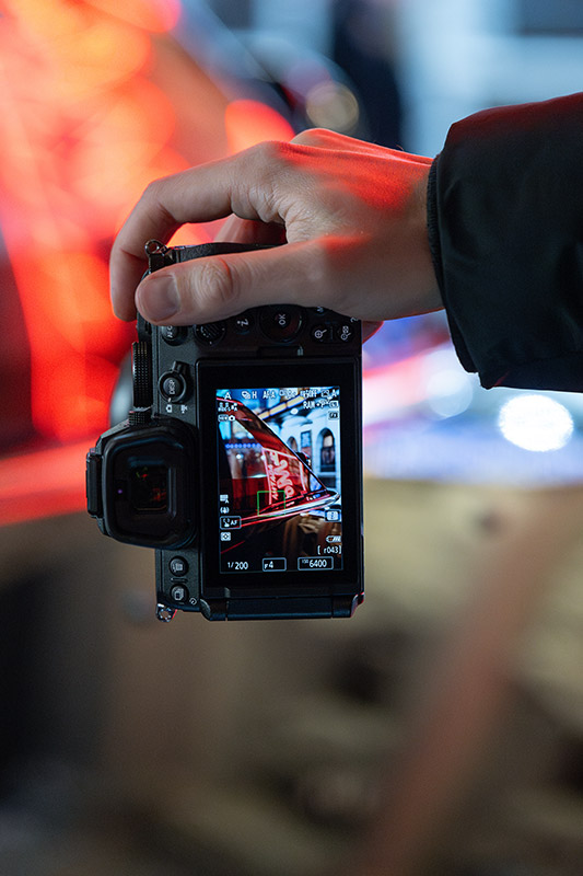 nikon-z5ii-lifestyle-02 nikon-z5ii-lifestyle-02