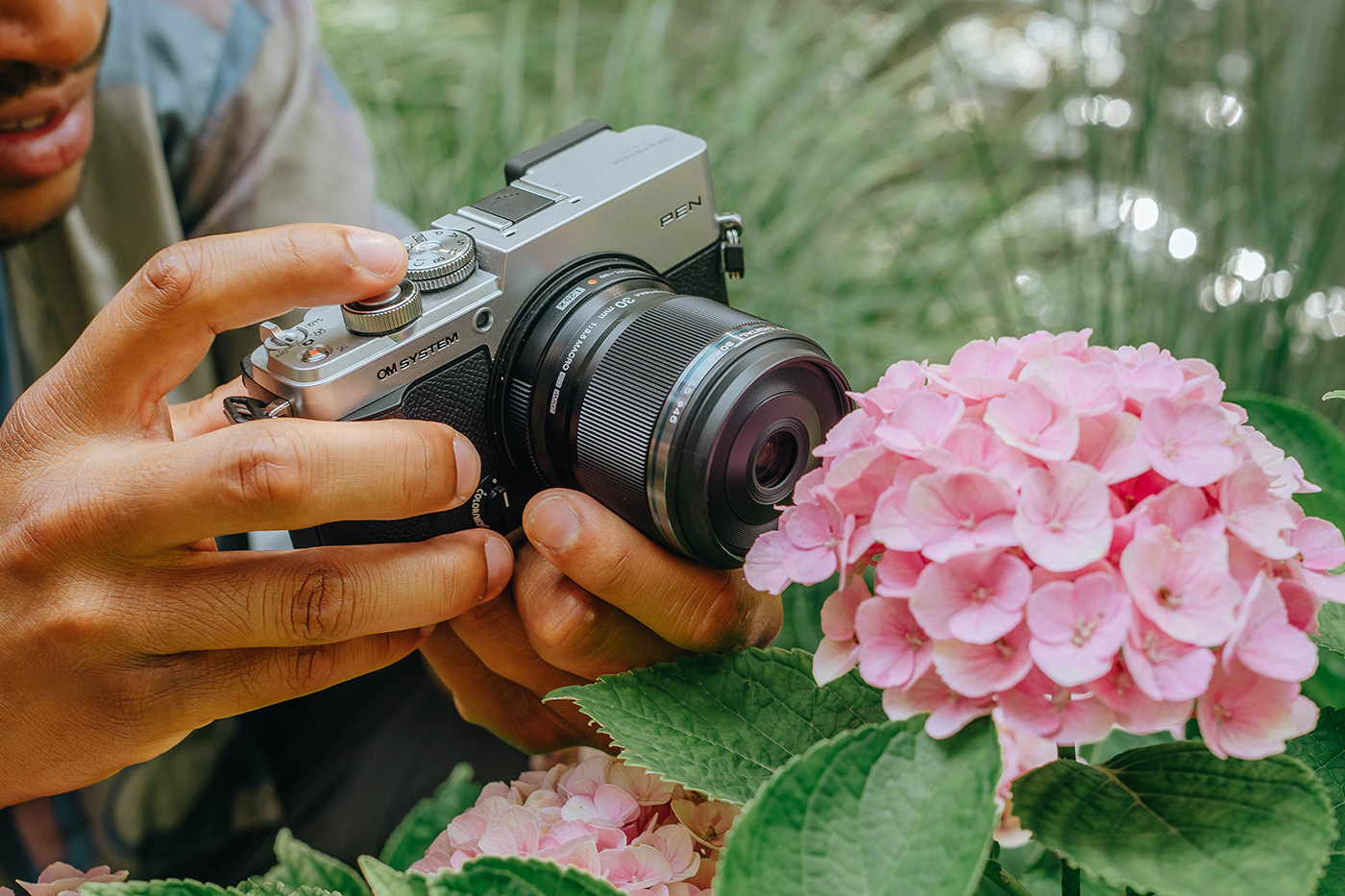 pen-silver-lifestyle-03 pen-silver-lifestyle-03
