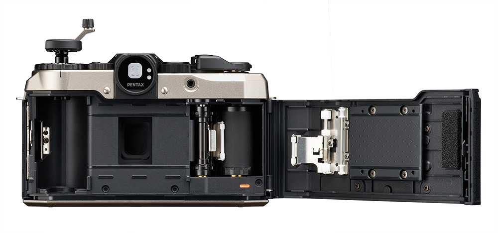 pentax-17-film-camera-01