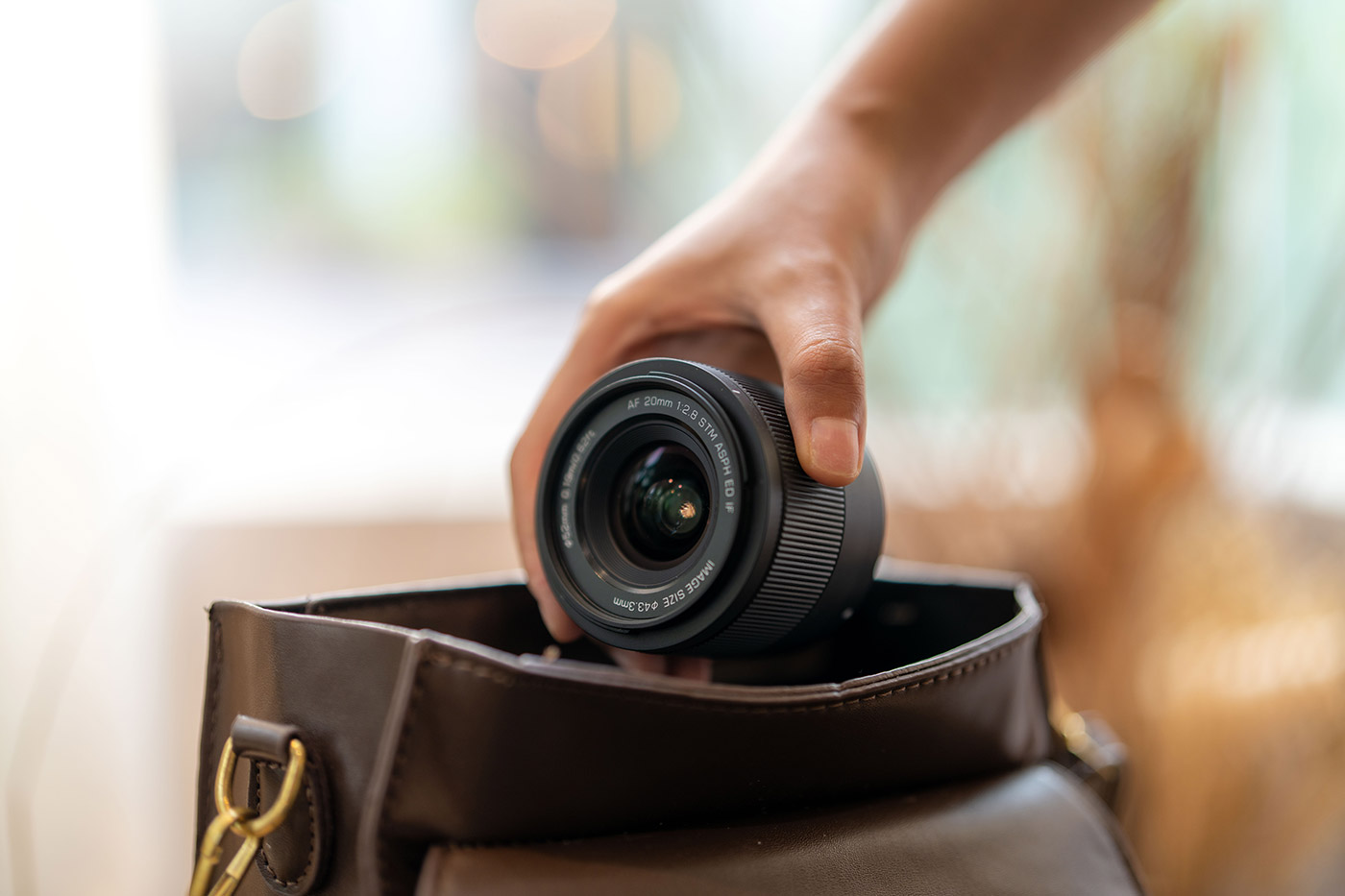 viltrox-20mm-f-28-sony-lifestyle-02 viltrox-20mm-f-28-sony-lifestyle-02