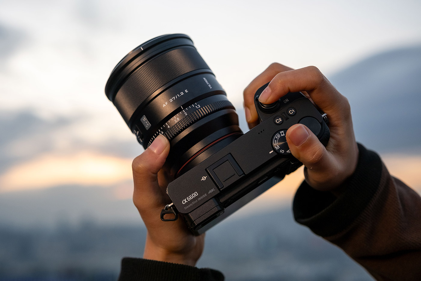 viltrox-27mm-f12-sony-lifestyle-02 viltrox-27mm-f12-sony-lifestyle-02